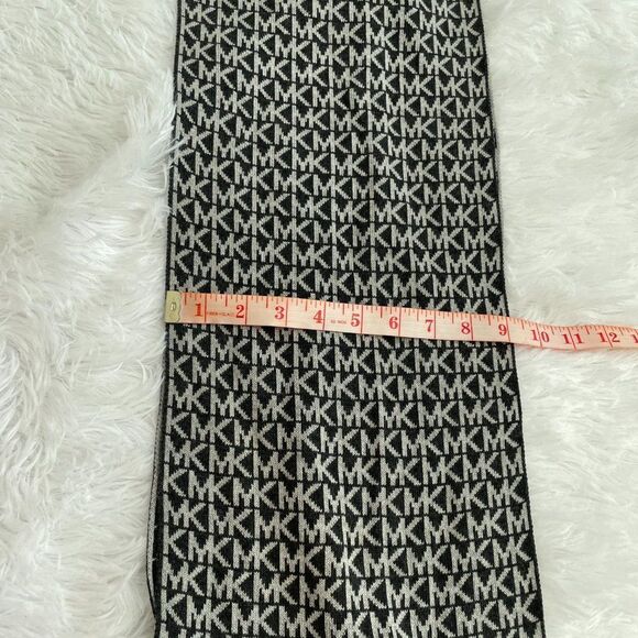 Women Michael Michael Kors Logo Scarf in Gray One Size - Picture 2 of 7